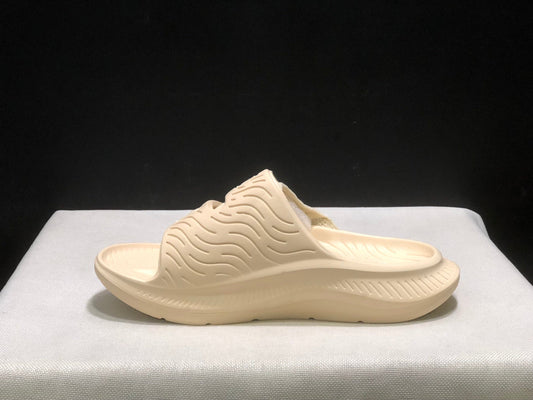 WTAPS x  HOKA ONE ONE ORA Luxe